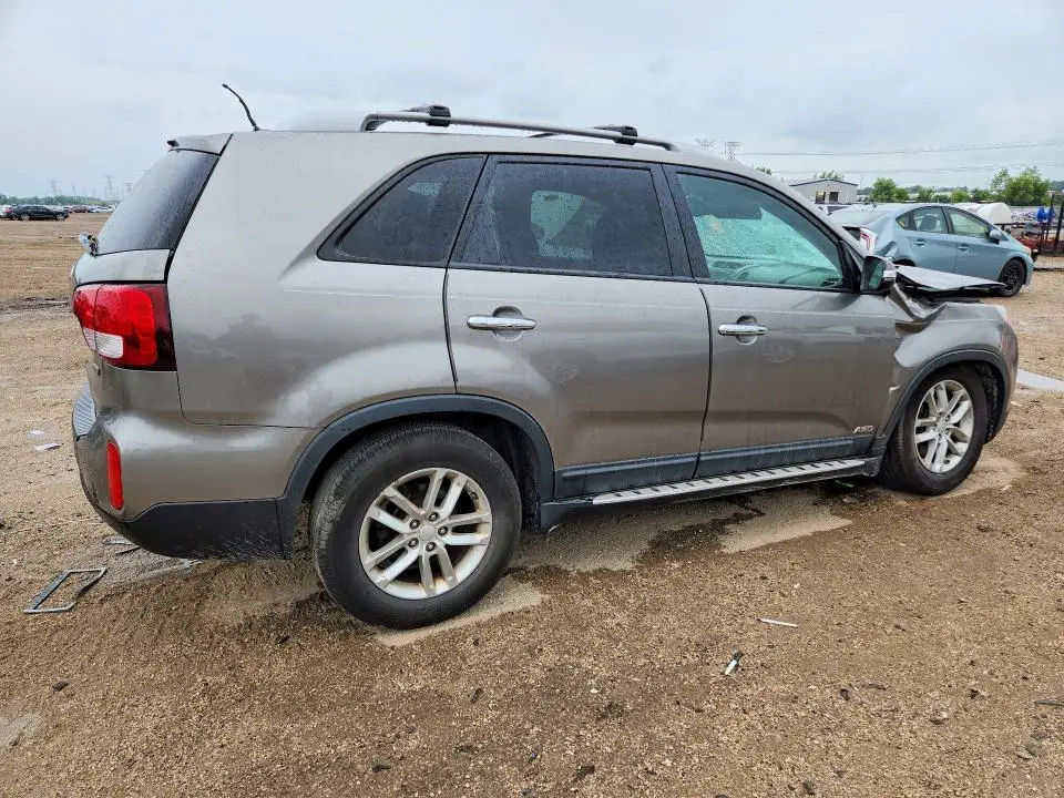 2014 KIA SORENTO LX  