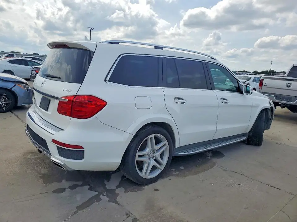 2016 MERCEDES-BENZ GL 550 4MATIC  
