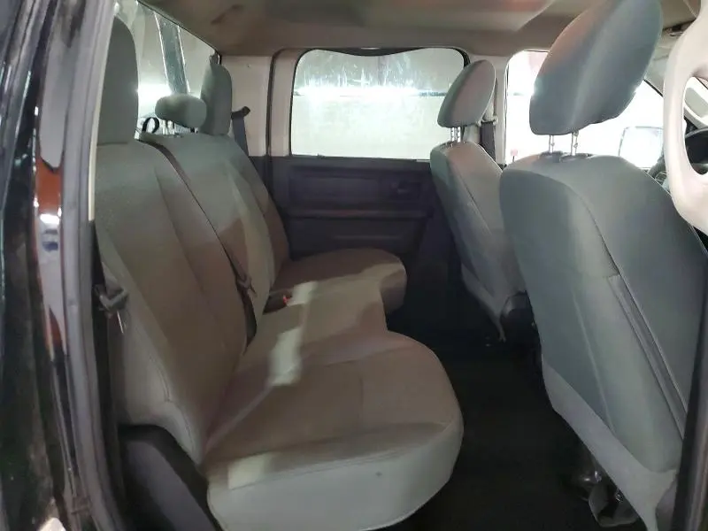 2015 RAM 1500 ST  