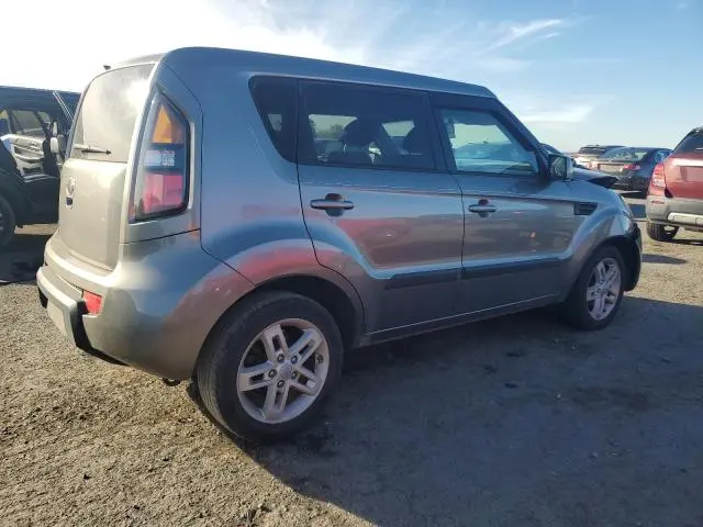 2011 KIA SOUL +  