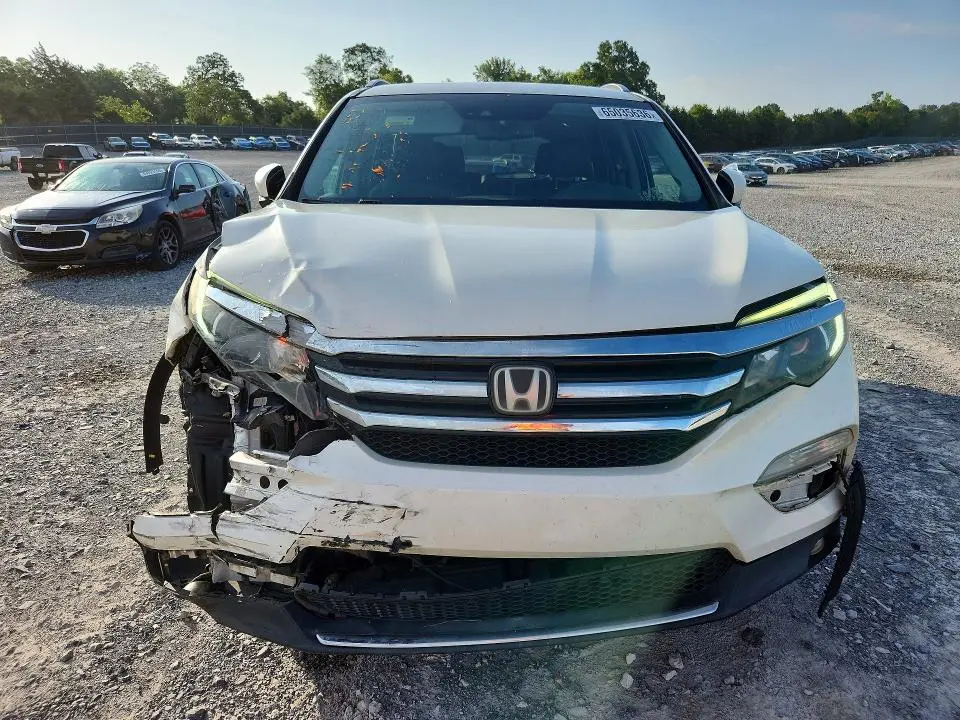 2017 HONDA PILOT ELITE  