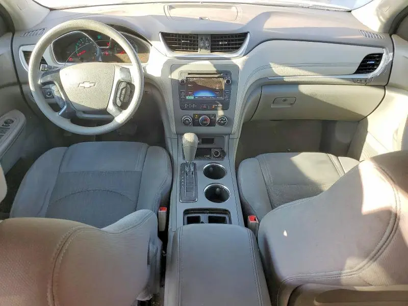 2013 CHEVROLET TRAVERSE LS  