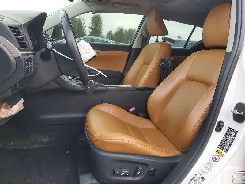 2011 LEXUS CT 200  