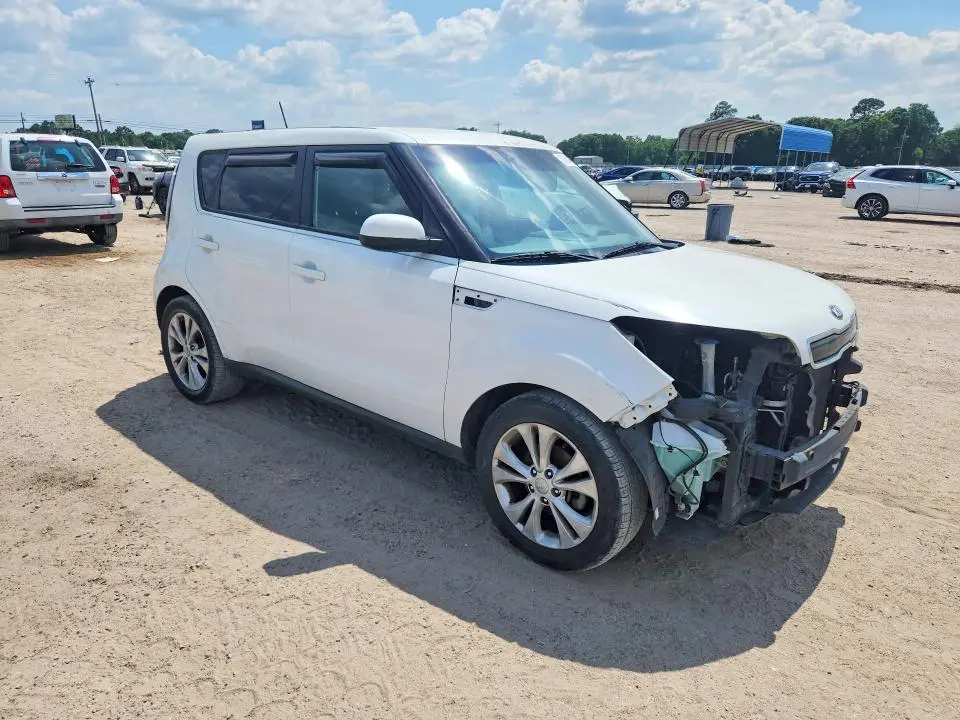 2015 KIA SOUL +  