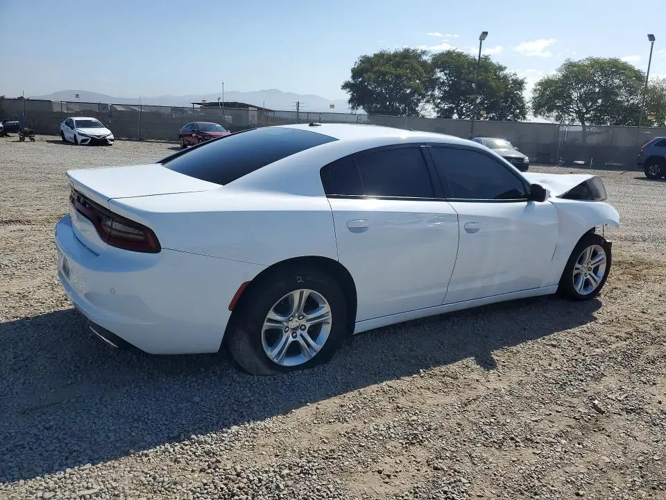 2022 DODGE CHARGER SXT  