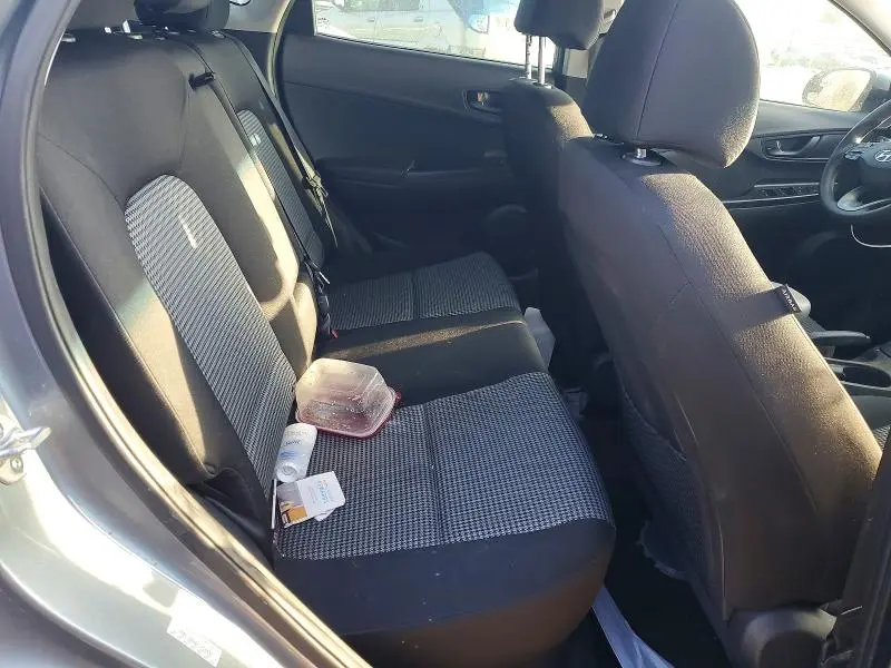 2019 HYUNDAI KONA SE  