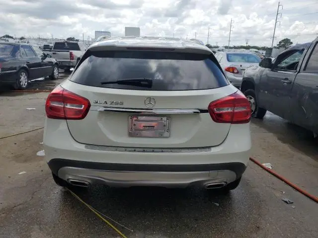 2015 MERCEDES-BENZ GLA 250 4MATIC  