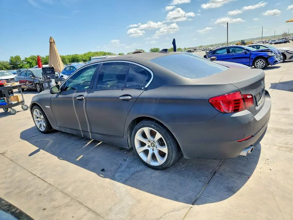 2011 BMW 528 I  