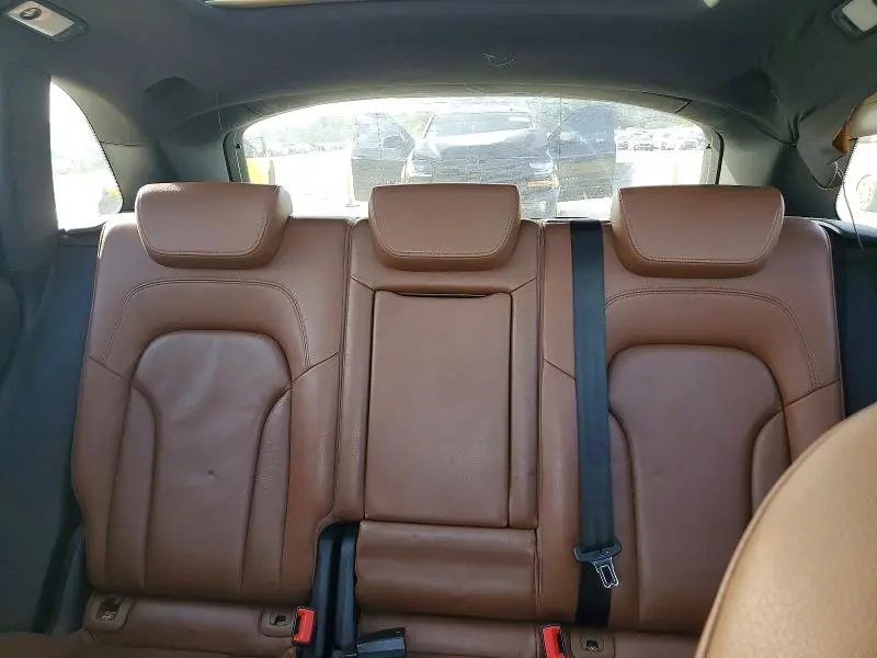 2010 AUDI Q5 PREMIUM PLUS  