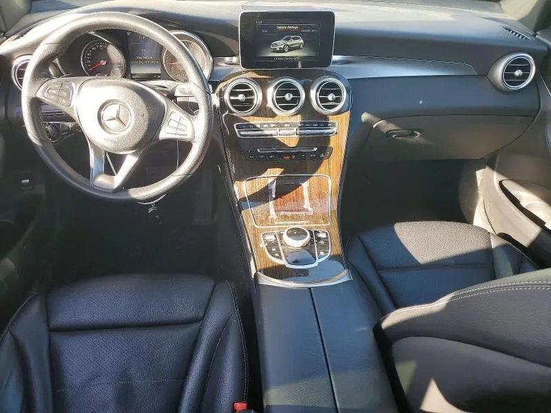 2017 MERCEDES-BENZ GLC 300 4MATIC  