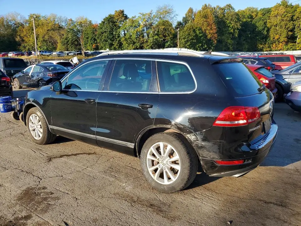 2014 VOLKSWAGEN TOUAREG V6  