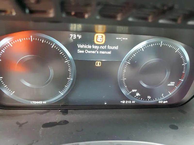 2016 VOLVO XC90 T6  