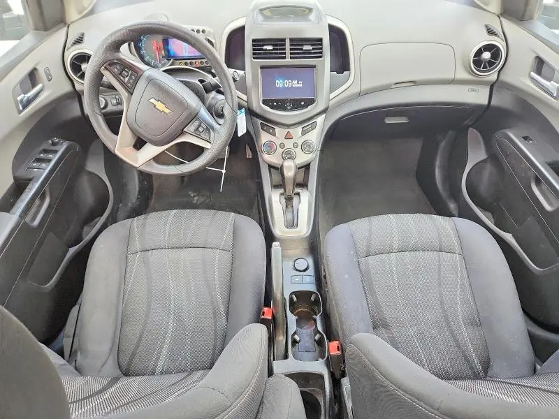 2016 CHEVROLET SONIC LT  