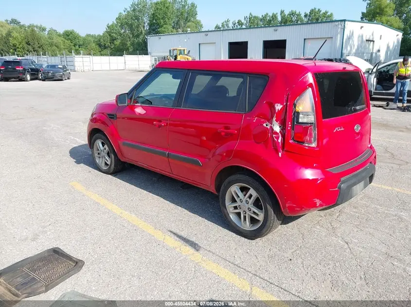 2011 KIA SOUL +