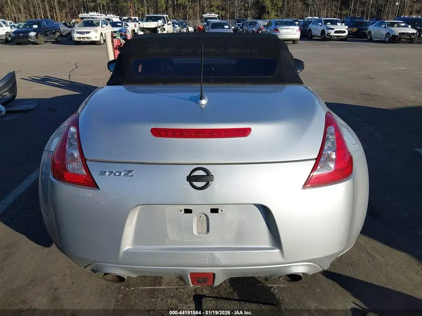 2012 NISSAN 370Z TOURING