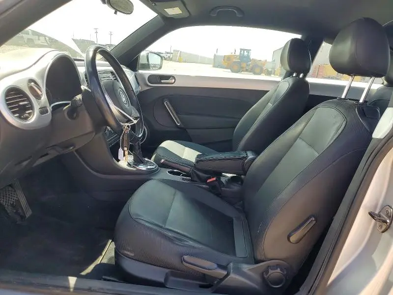 2013 VOLKSWAGEN BEETLE   