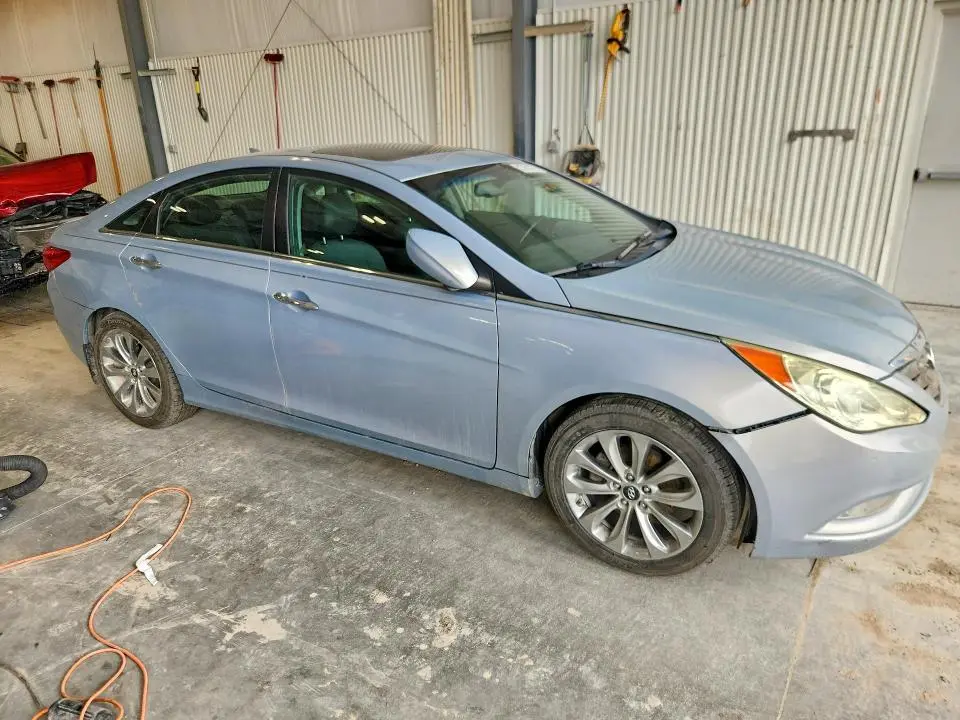 2012 HYUNDAI SONATA SE  