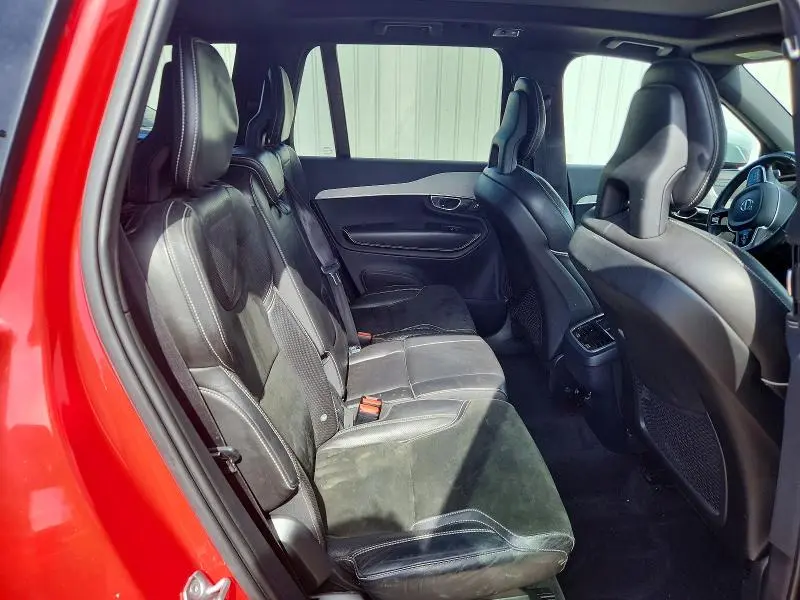 2016 VOLVO XC90 T6  