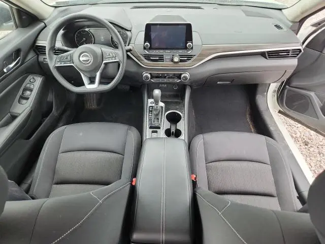 2024 NISSAN ALTIMA SV  