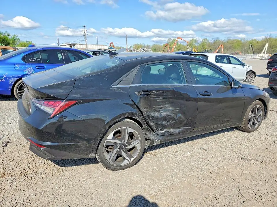 2022 HYUNDAI ELANTRA LIMITED  