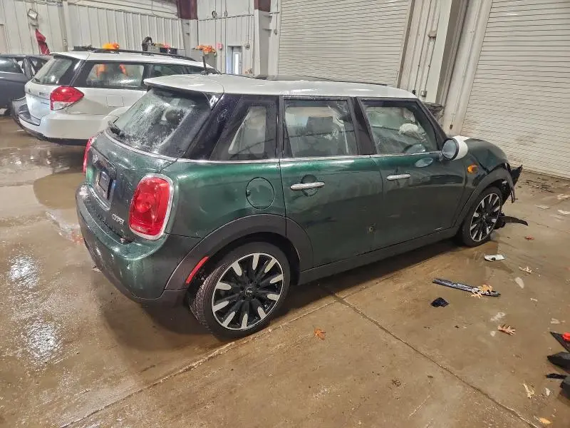 2018 MINI COOPER   