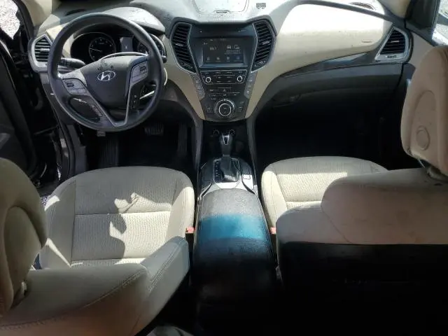 2018 HYUNDAI SANTA FE SE  