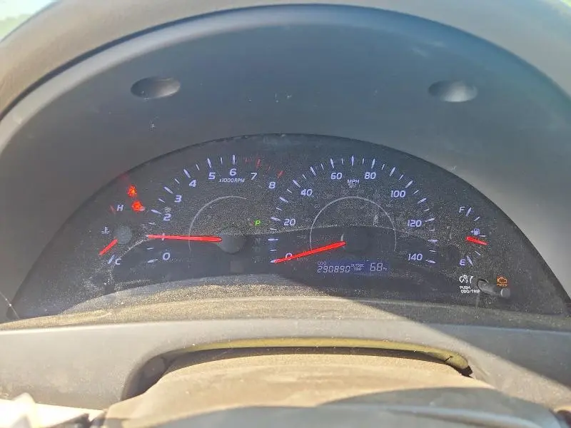 2011 TOYOTA CAMRY LE  
