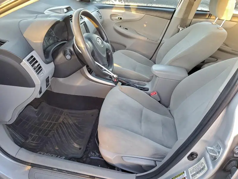 2013 TOYOTA COROLLA BASE  