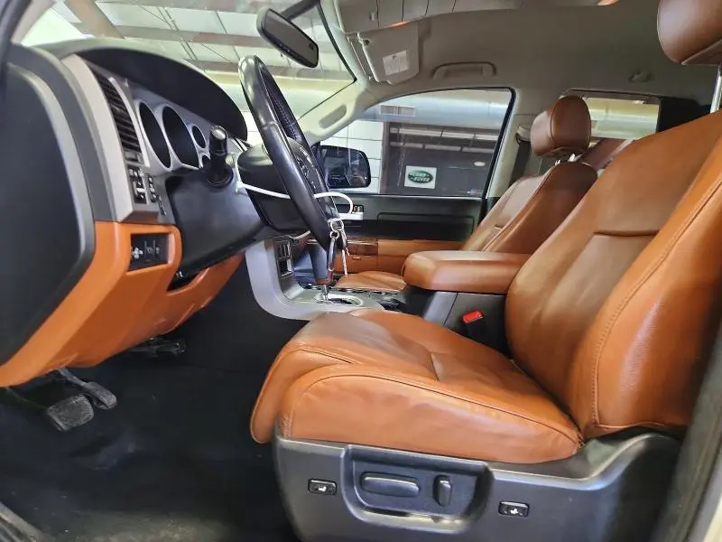 2010 TOYOTA TUNDRA DOUBLE CAB LIMITED  
