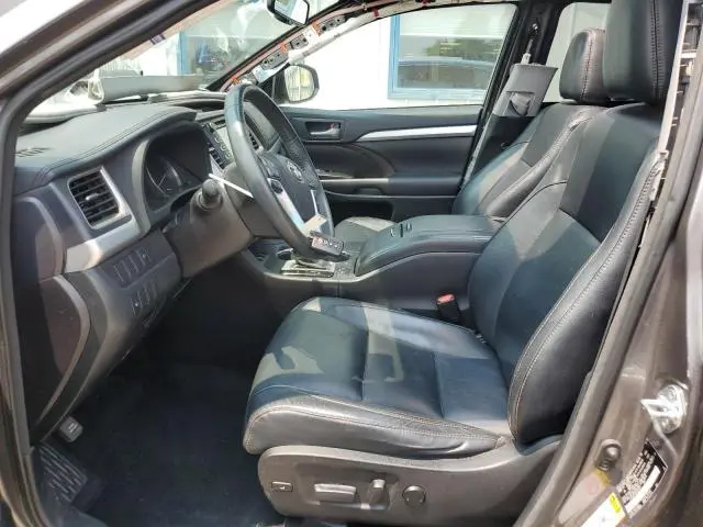 2016 TOYOTA HIGHLANDER XLE  