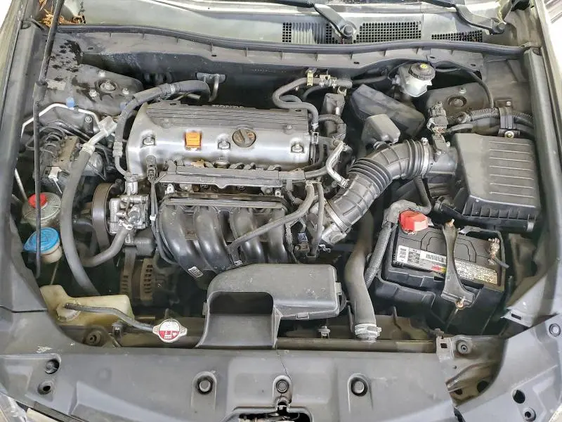2011 HONDA ACCORD LXP  
