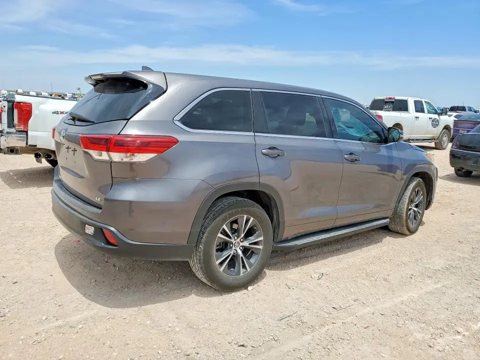 2018 TOYOTA HIGHLANDER LE PLUS  