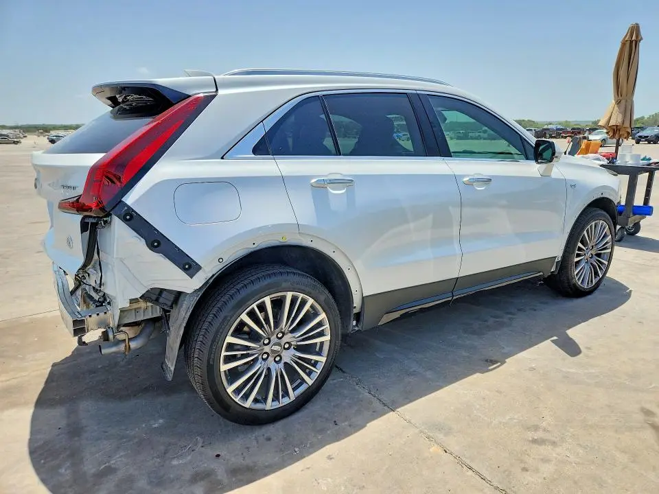 2024 CADILLAC XT4 PREMIUM LUXURY  