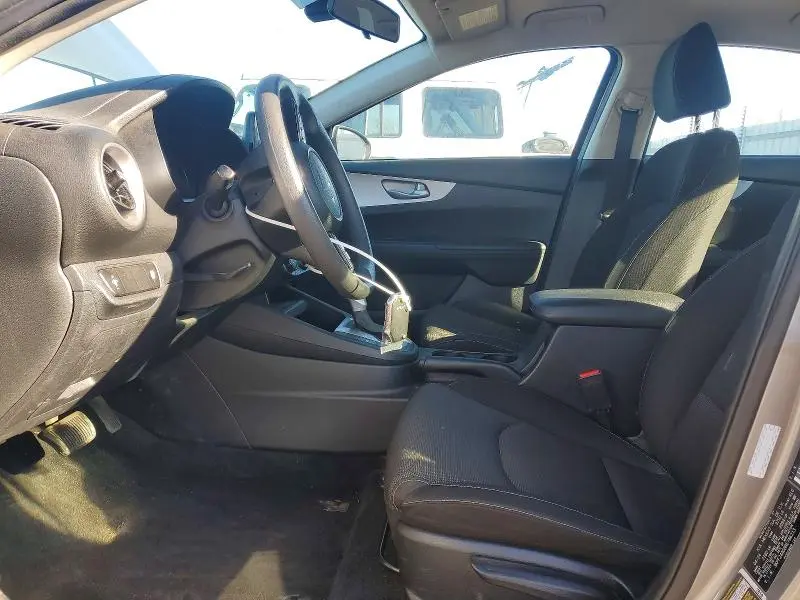 2024 KIA FORTE LX  