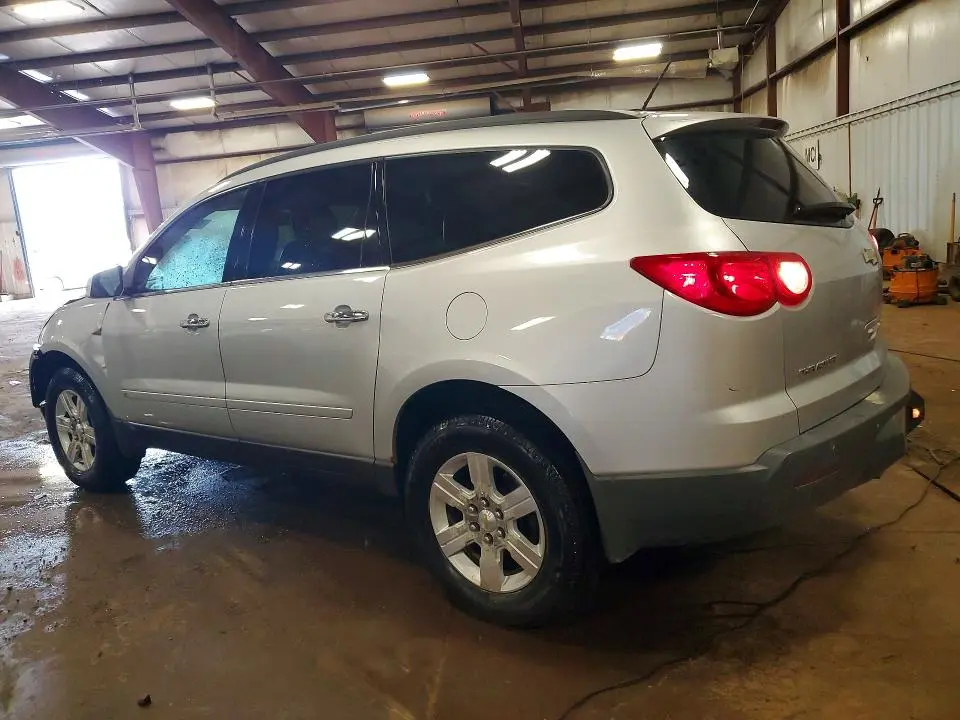 2010 CHEVROLET TRAVERSE LT  