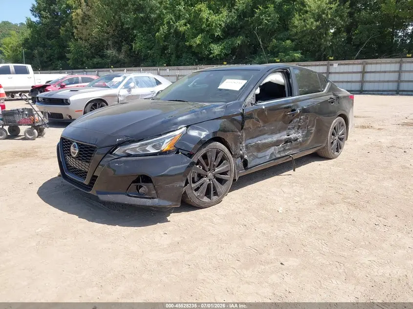 2022 NISSAN ALTIMA SR FWD