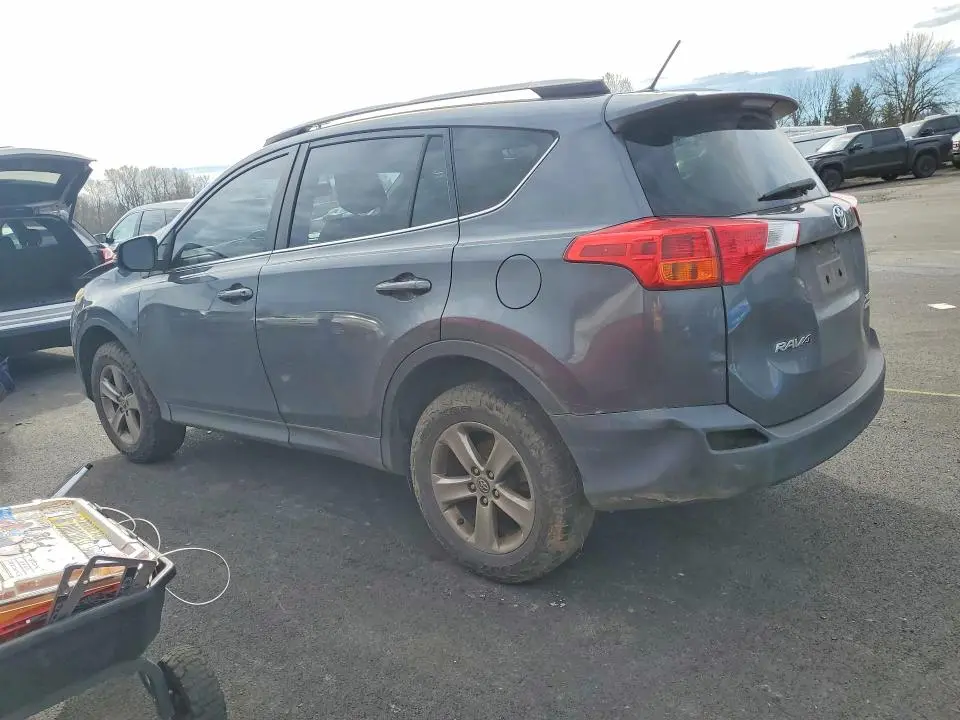 2015 TOYOTA RAV4 XLE  
