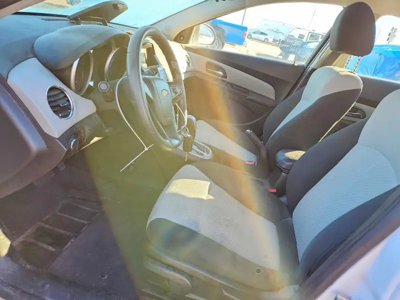 2011 CHEVROLET CRUZE LS  