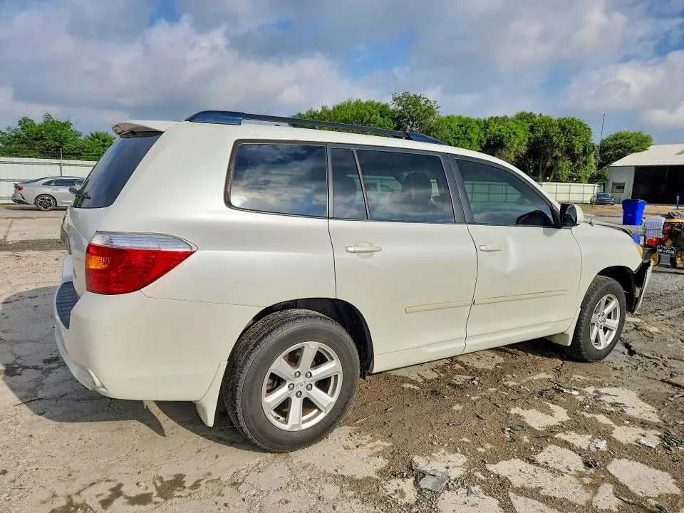 2010 TOYOTA HIGHLANDER BASE  