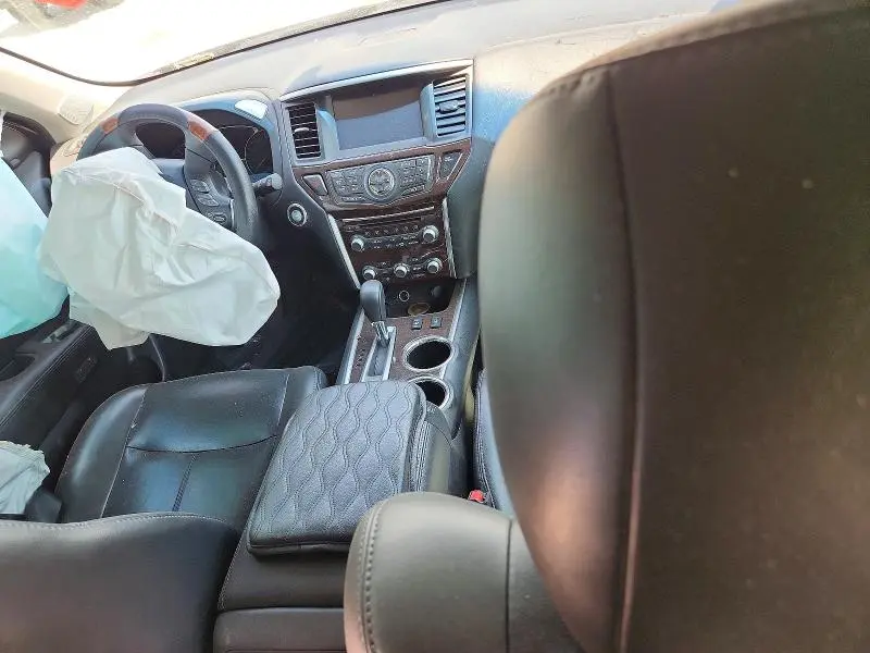 2015 NISSAN PATHFINDER SL  