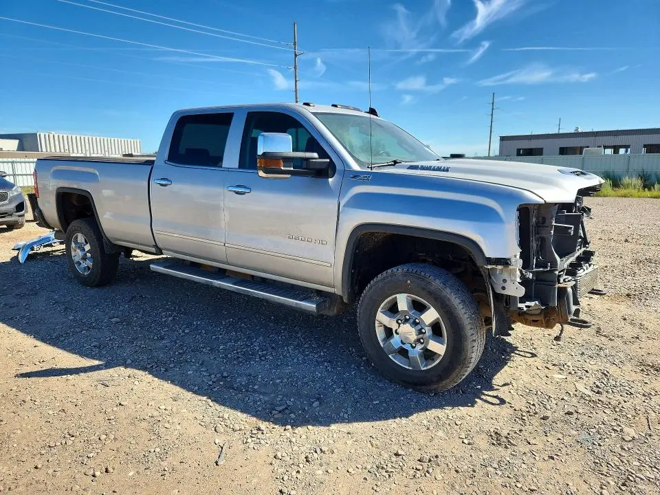 2019 GMC SIERRA K3500 SLT  