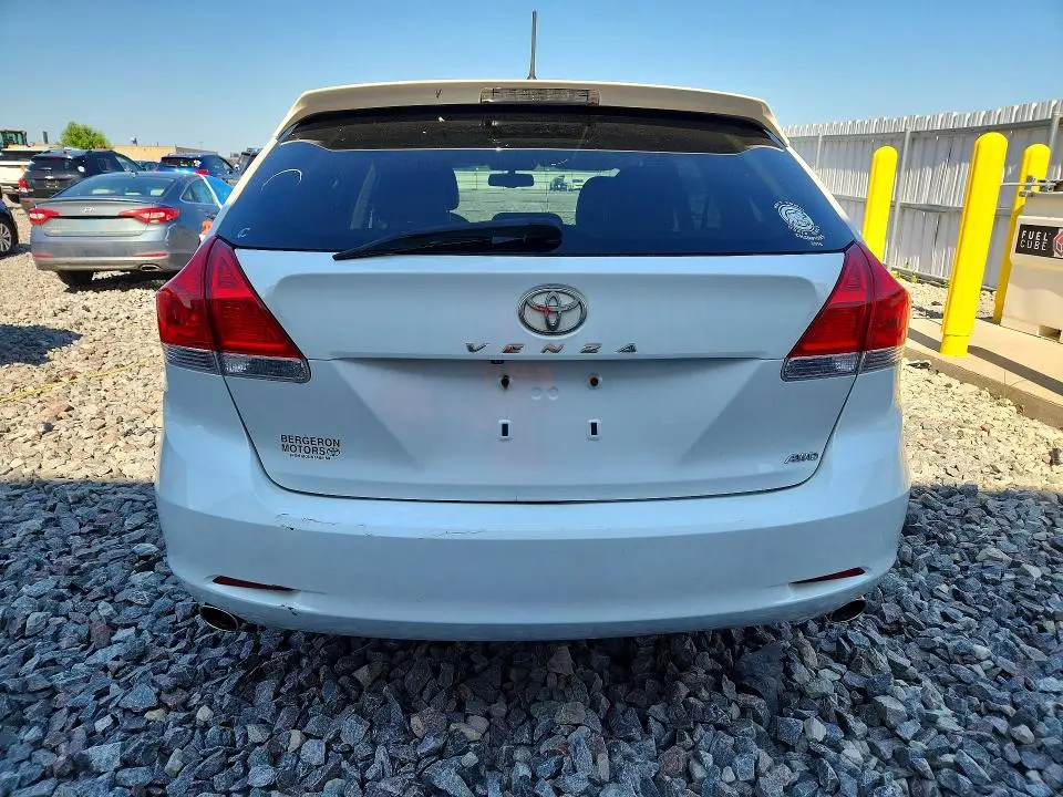 2011 TOYOTA VENZA AWD V6  