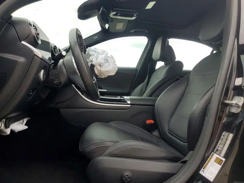 2024 MERCEDES-BENZ C 300  