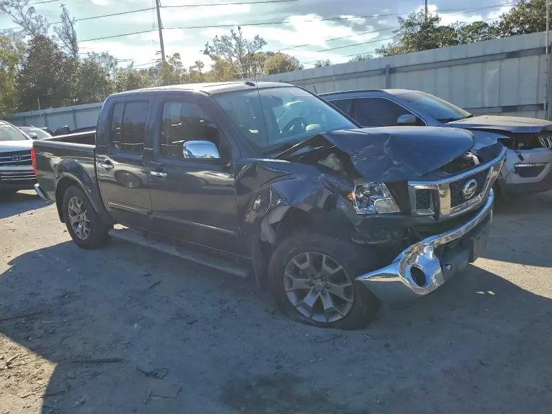 2017 NISSAN FRONTIER S  