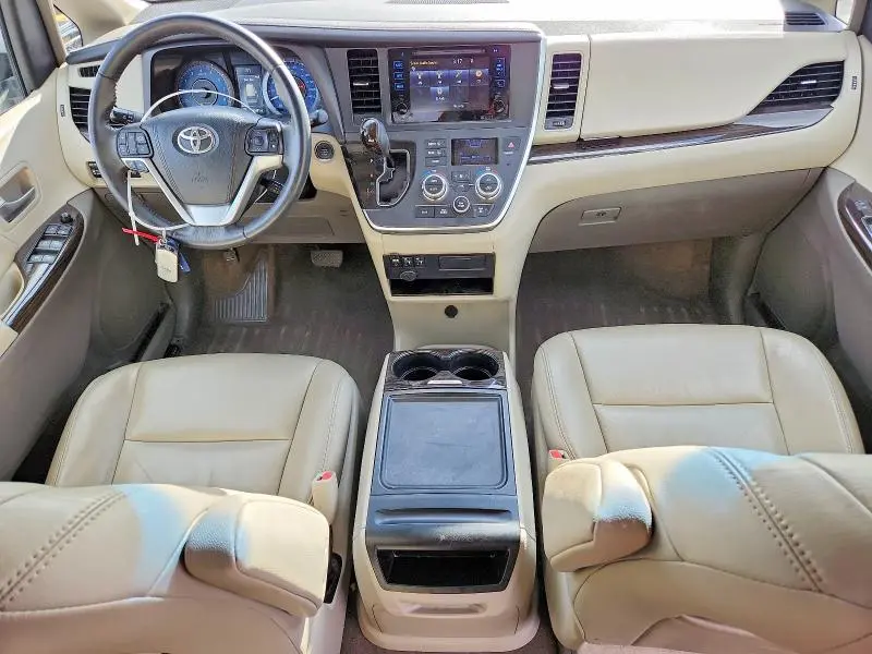 2017 TOYOTA SIENNA XLE 7-PASSENGER  