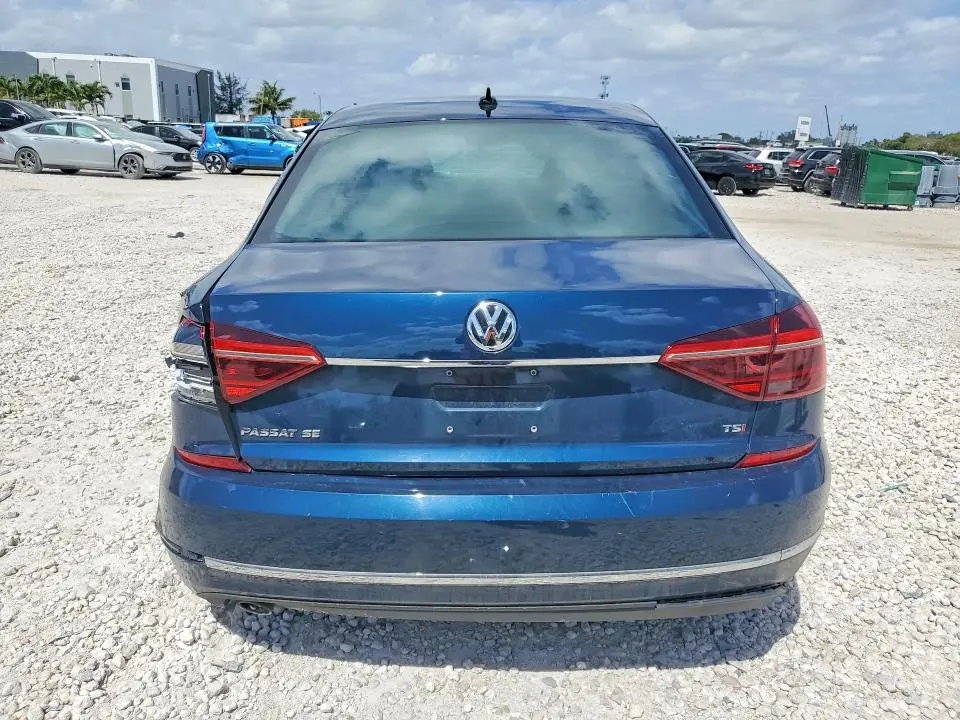 2018 VOLKSWAGEN PASSAT SE  