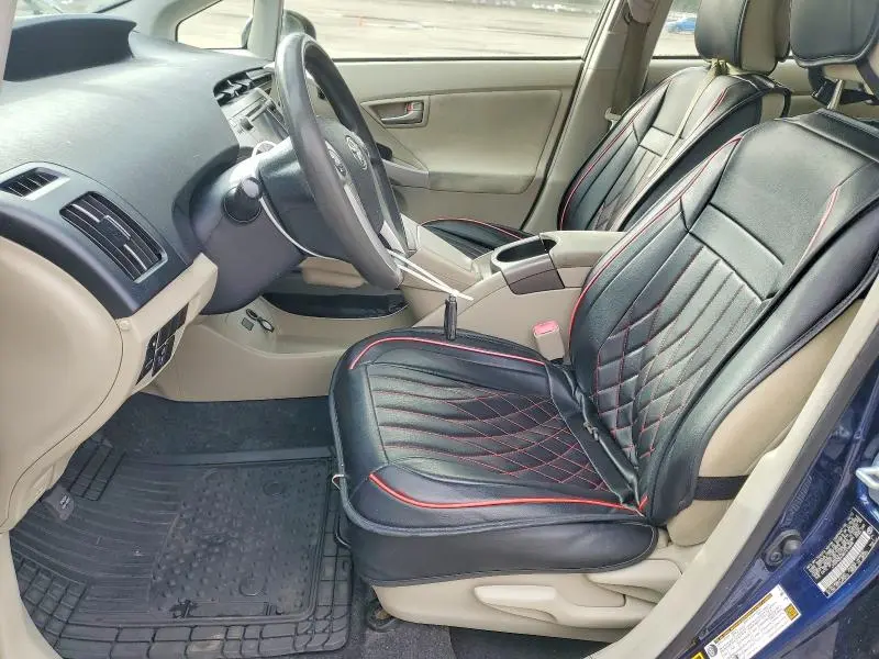 2013 TOYOTA PRIUS TWO  