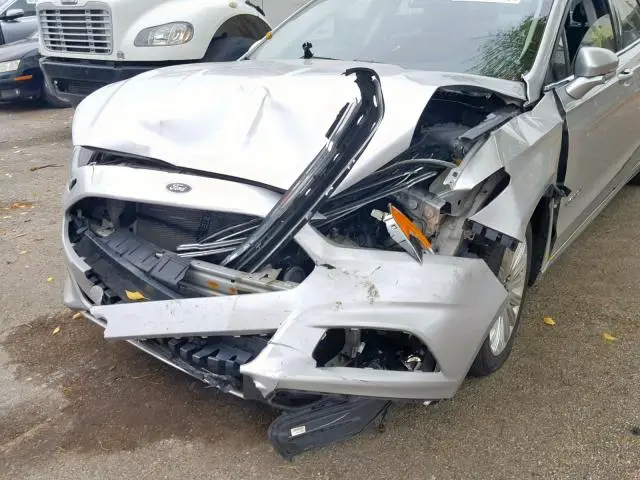 2016 FORD FUSION SE HYBRID  
