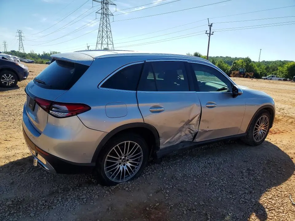 2023 MERCEDES-BENZ GLC 300  