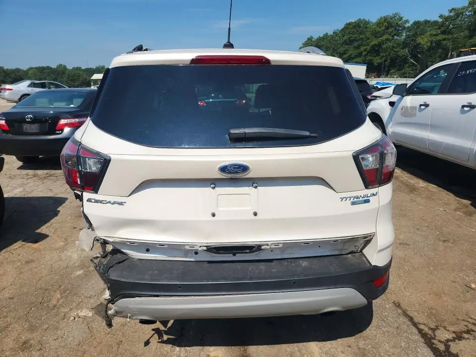 2017 FORD ESCAPE TITANIUM  
